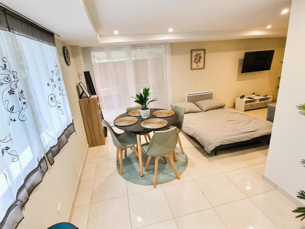 Le Petit Rocher 30M2- Studio Standing 3 Etoiles Saint-Aignan-Grand-Lieu Exterior foto